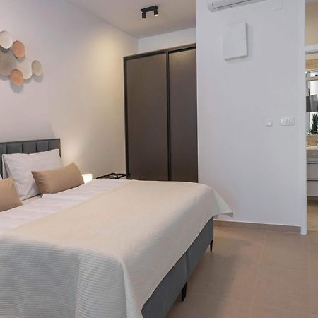 Villa Klaric 로브란 외부 사진