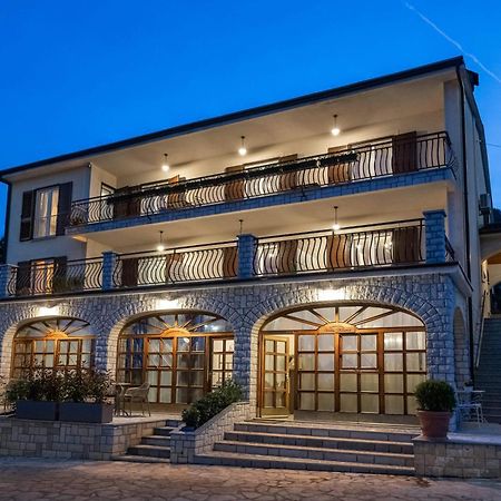 Villa Klaric 로브란 외부 사진